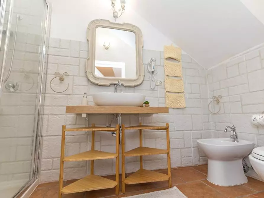 Immagine 39 di Appartamento in vendita  in Lungomare di Levante Elio Vittorini 20 a Siracusa