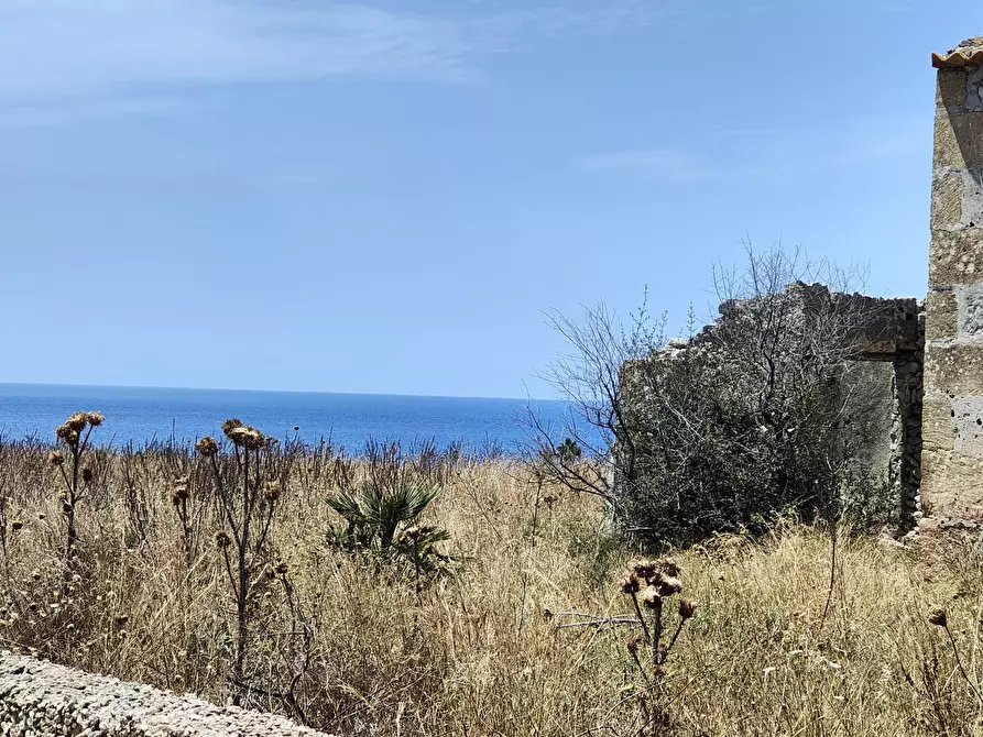 Immagine 7 di Terreno industriale in vendita  in Strada Capo Murro di Porco 234 a Siracusa