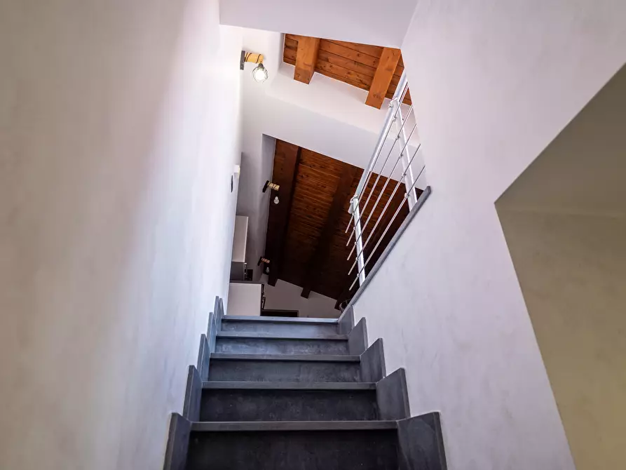 Immagine 81 di Villa in vendita  in Via Vincenzo Bellini 163 a Piedimonte Etneo