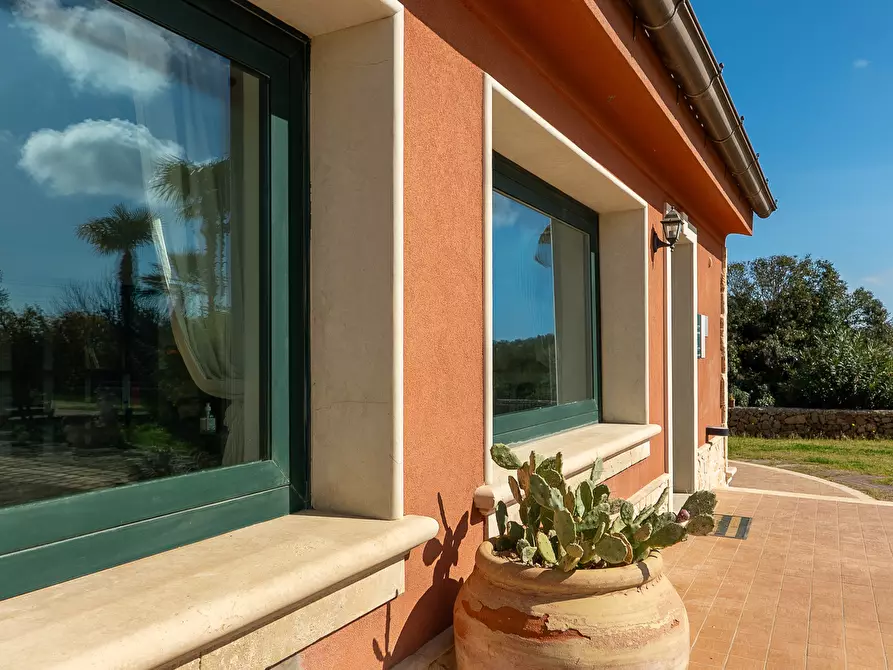 Immagine 7 di Villa in vendita  in Via Priamo 10 a Siracusa
