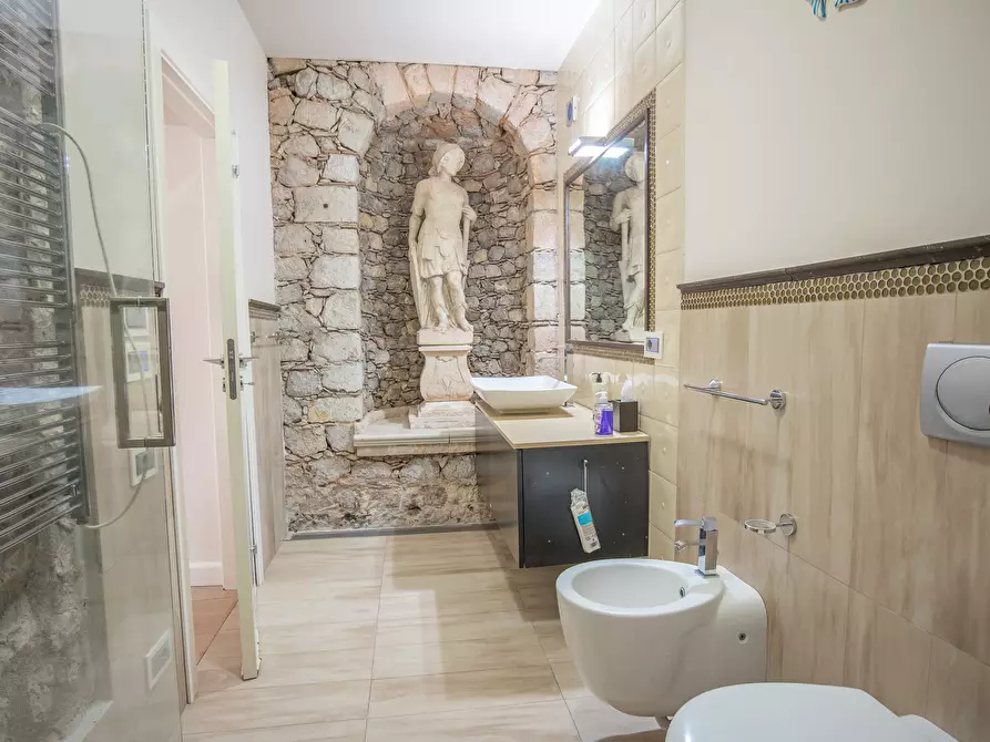 Immagine 74 di Villa in vendita  in Salita Giafari 25 a Taormina