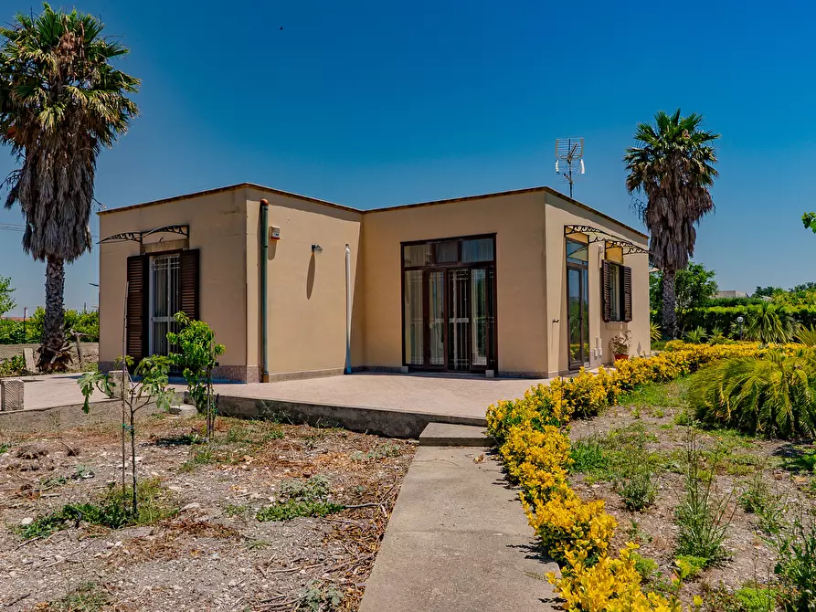 Immagine 5 di Villa in vendita  in Via Olindo Marinelli 66 a Siracusa