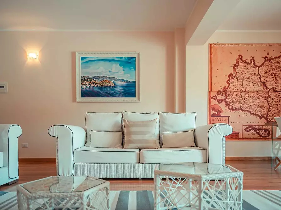 Immagine 32 di Villa in vendita  in Contrada Mastrissa 1000 a Taormina