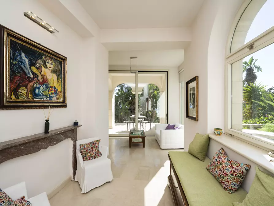 Immagine 101 di Villa in vendita  in Salita Giafari 25 a Taormina