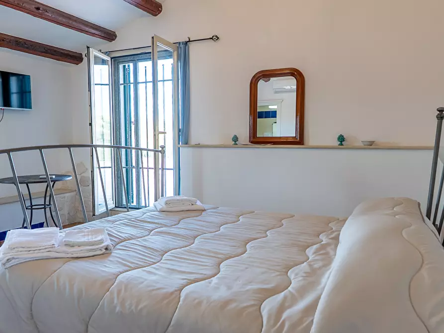 Immagine 93 di Villa in vendita  in Via Priamo 10 a Siracusa