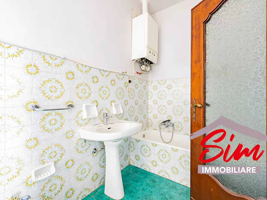 Immagine 15 di Trilocale in affitto  in Corso Cavour snc a Trino Vercellese