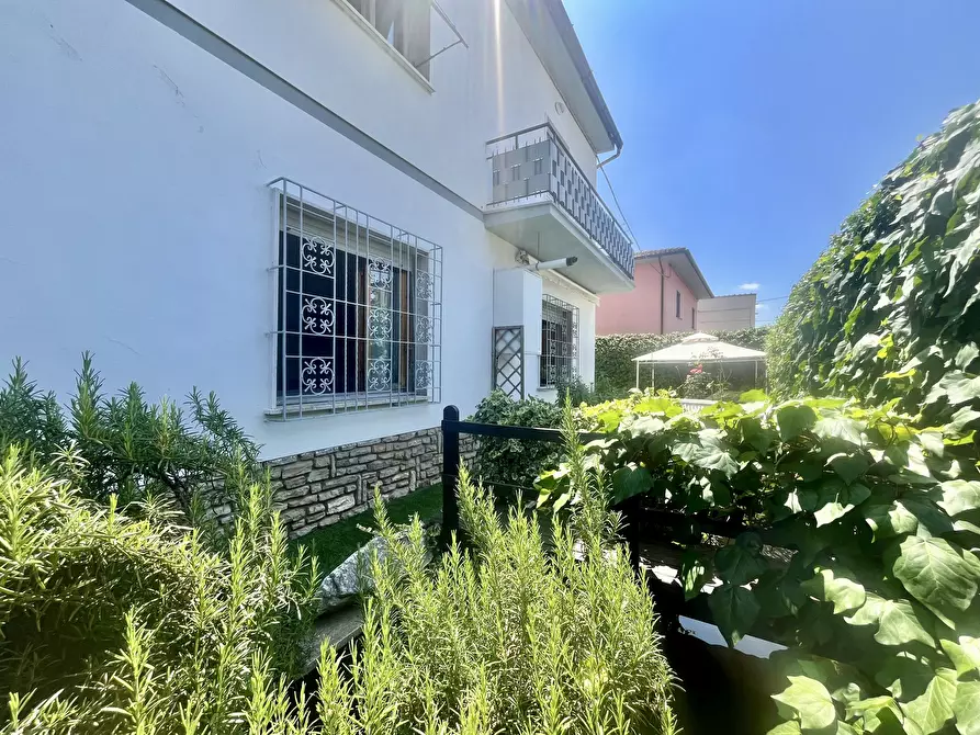 Immagine 26 di Casa bifamiliare in vendita  in SS439 a Buti