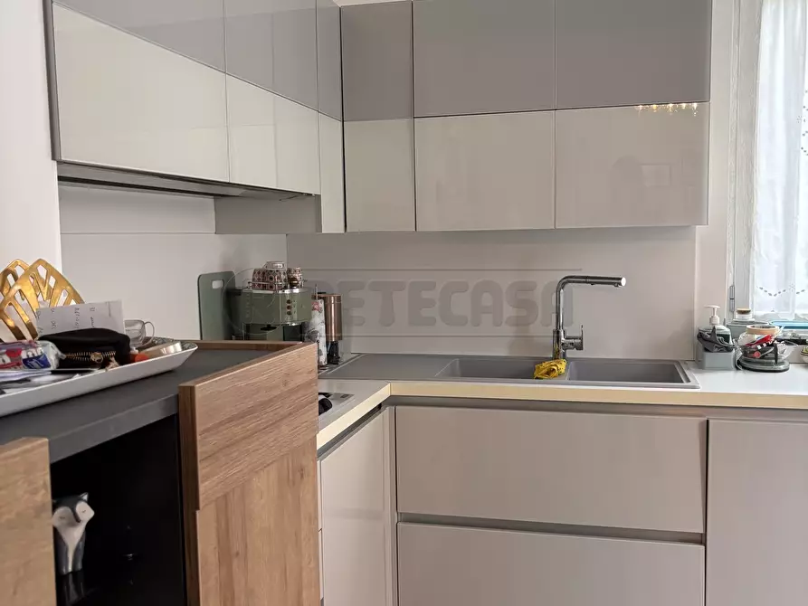 Immagine 8 di Trilocale in affitto  in Via Alberto Bolognetti 6 a Salerno