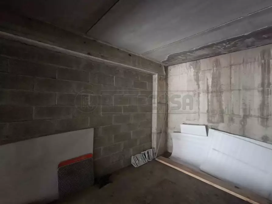 Immagine 11 di Garage in vendita  in Via Dante Ruffini a Cremona