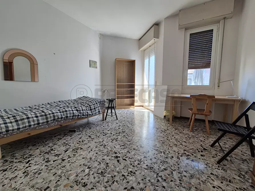 Immagine 21 di Quadrilocale in vendita  in Via Olona a Cremona