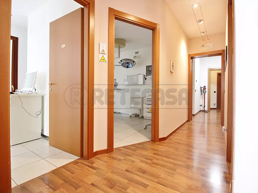 Immagine 11 di Ufficio in vendita  in VIA ALCIDE DE GASPERI 80 a Montecchio Maggiore