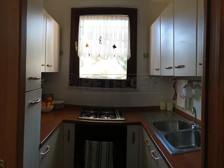 Immagine 16 di Villetta a schiera in vendita  in Via C. Rocci Cerasoli a Gallipoli