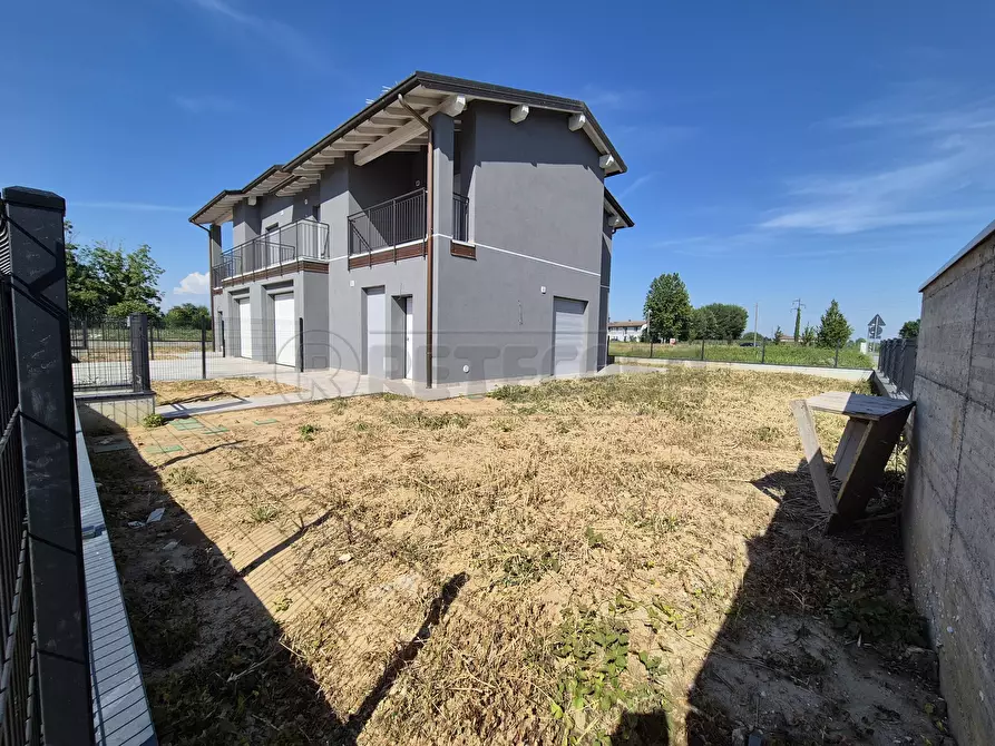 Immagine 21 di Villa in vendita  in Via Carbonera a Cremona