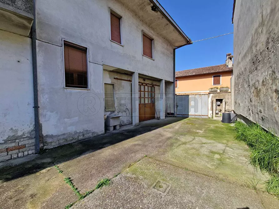 Immagine 33 di Rustico / casale in vendita  in Via L. Strina a Gabbioneta Binanuova