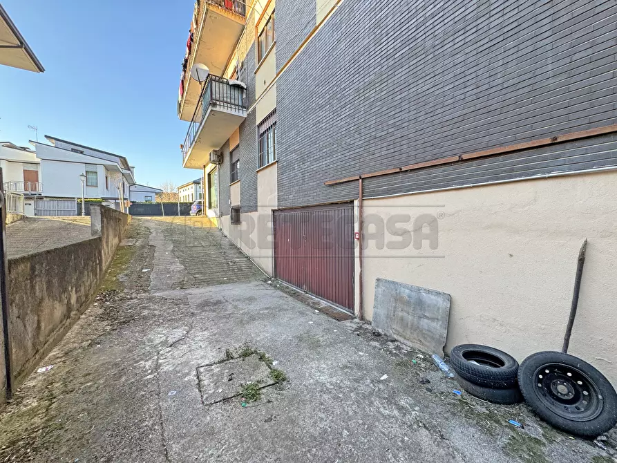 Immagine 2 di Garage in vendita  in Via Tassoni 1 a Cornedo Vicentino