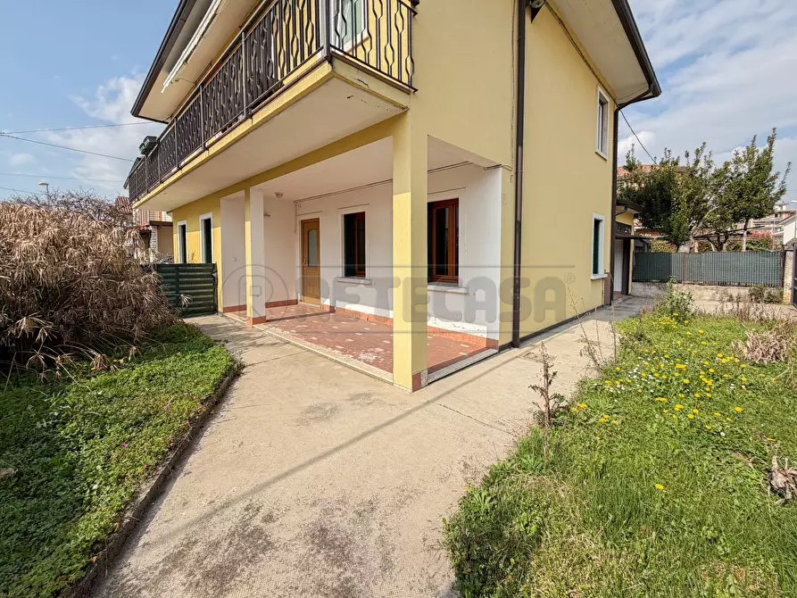 Immagine 28 di Appartamento in vendita  in Via San Nicola a Creazzo