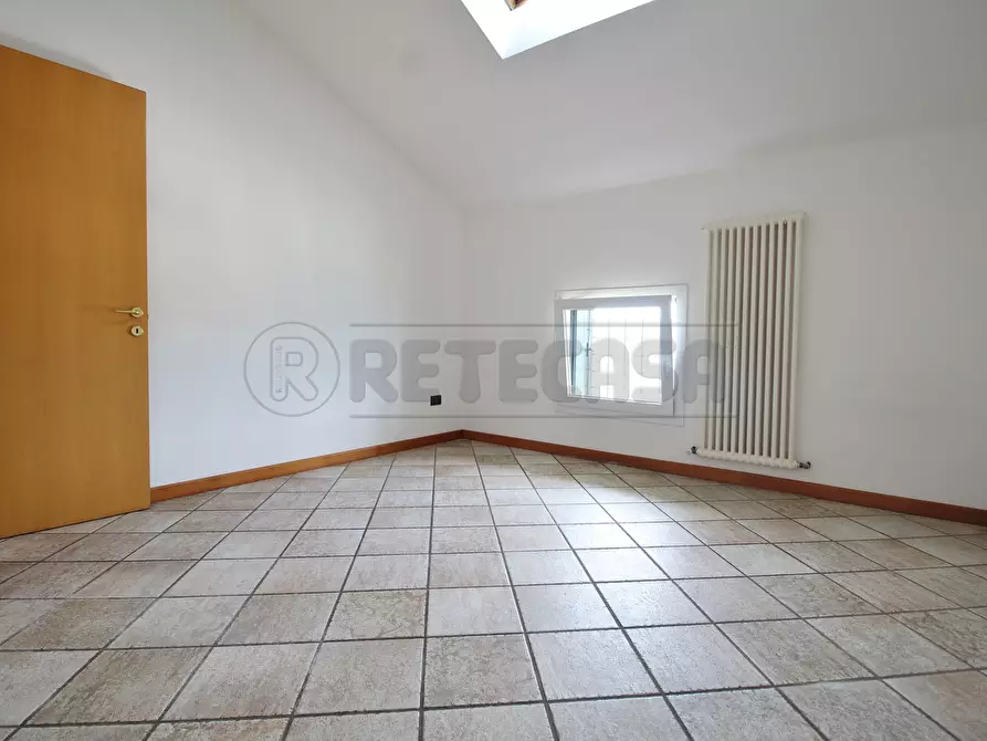 Immagine 9 di Bilocale in affitto  in Via dall'Ava 6 a Nogarole Vicentino