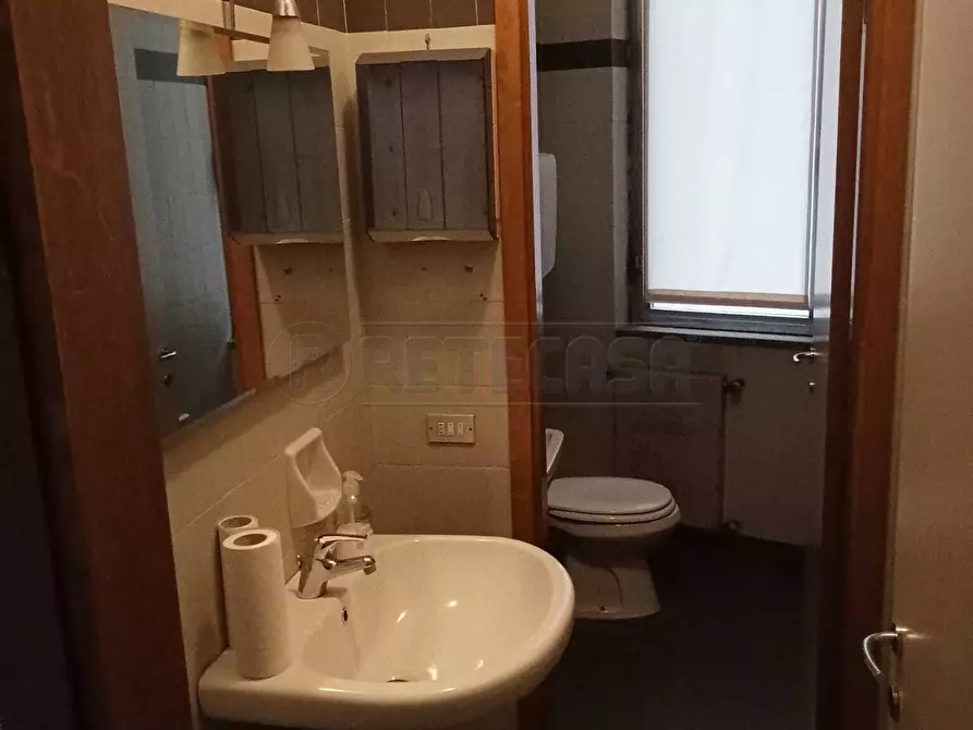 Immagine 7 di Ufficio in affitto  a Bergamo