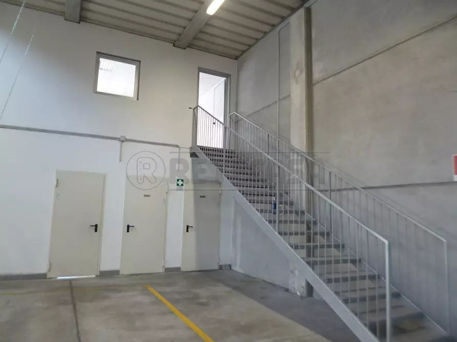Immagine 3 di Attività artigianale in affitto  in via ca sordis 12/F a Montebello Vicentino