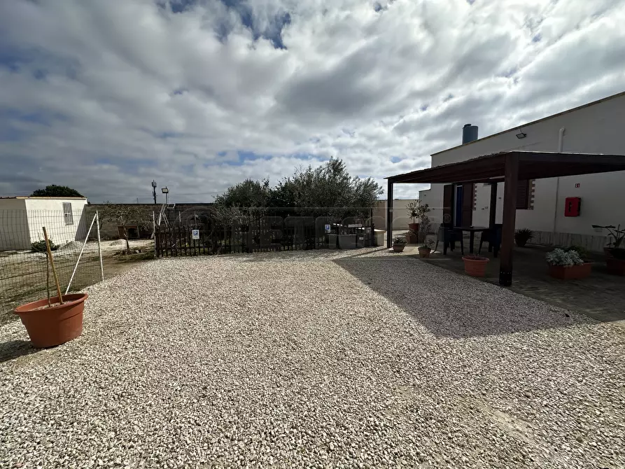 Immagine 11 di Villa in vendita  a Campobello Di Mazara