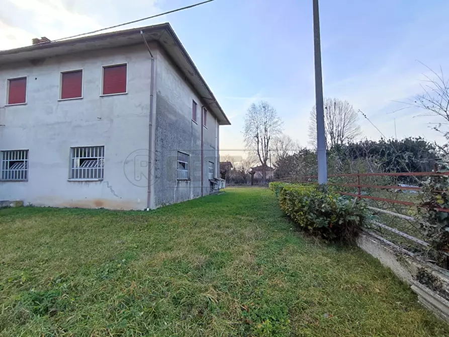 Immagine 3 di Palazzo in vendita  in via veneto 80 a Sarego