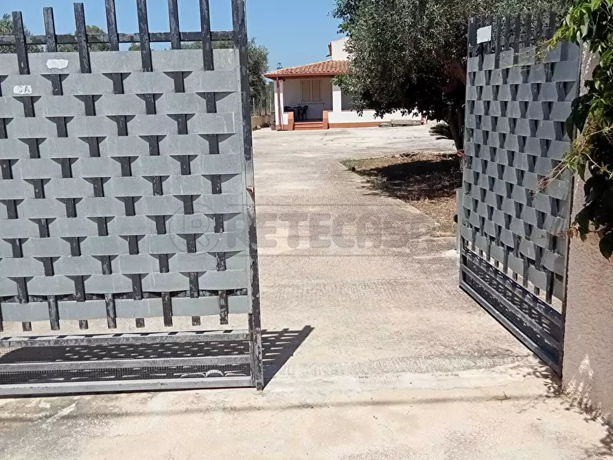 Immagine 2 di Villa in vendita  a Castelvetrano