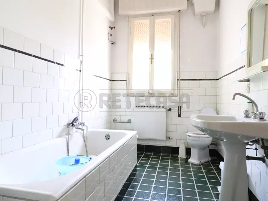 Immagine 6 di Ufficio in vendita  in Via Libertà 1 a Bondeno