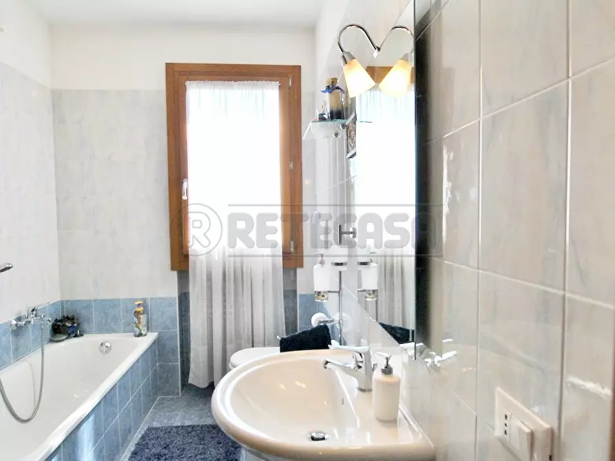 Immagine 15 di Bilocale in vendita  in via palladio 27 a Castelgomberto