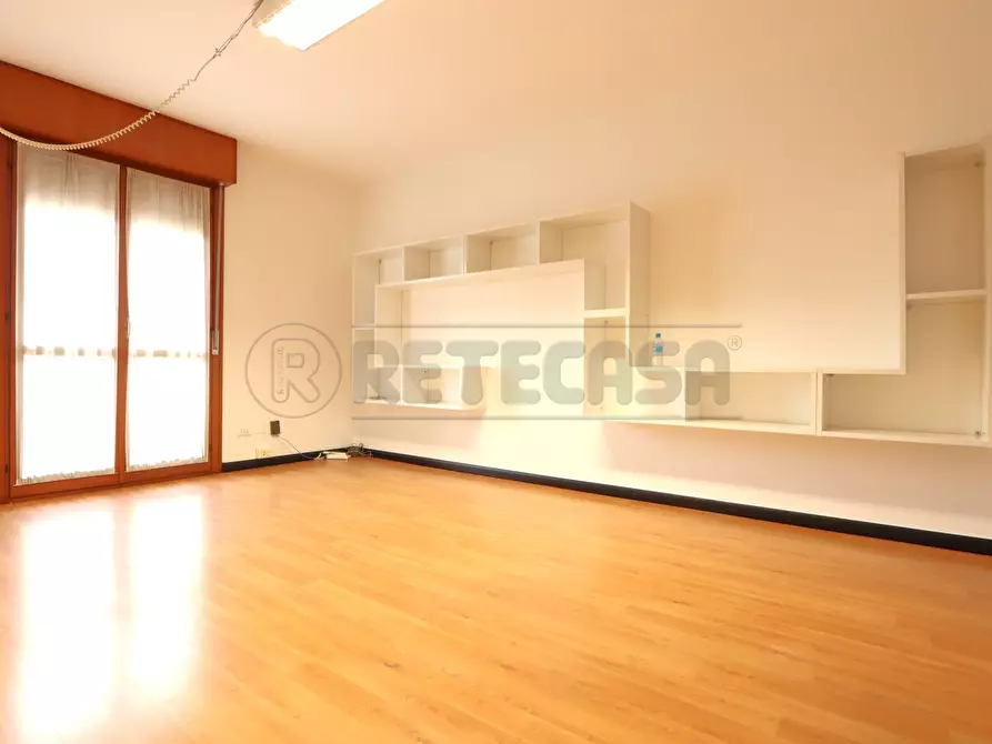 Immagine 18 di Ufficio in affitto  in Contrà San Bortolo 85 a Vicenza