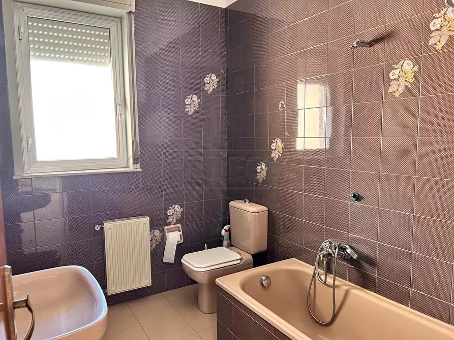 Immagine 9 di Pentalocale in vendita  in Via John F. Kennedy 37 a Caltanissetta