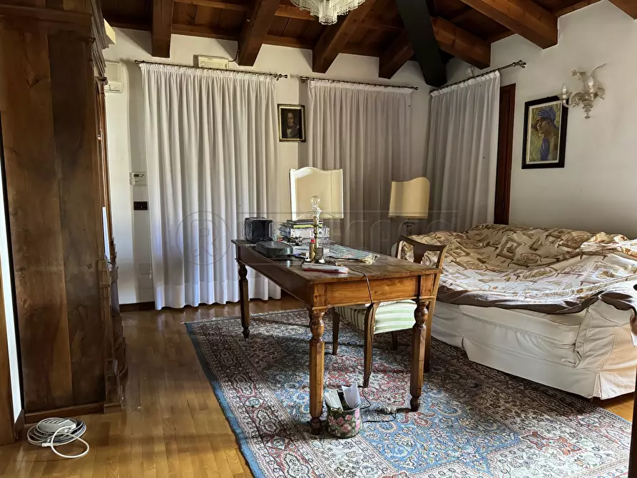 Immagine 23 di Villa in vendita  a Mirano