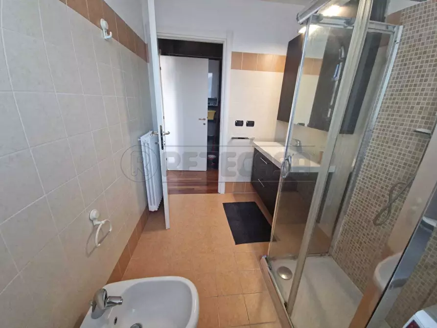 Immagine 9 di Bilocale in vendita  in Via degli Opifici a Cremona