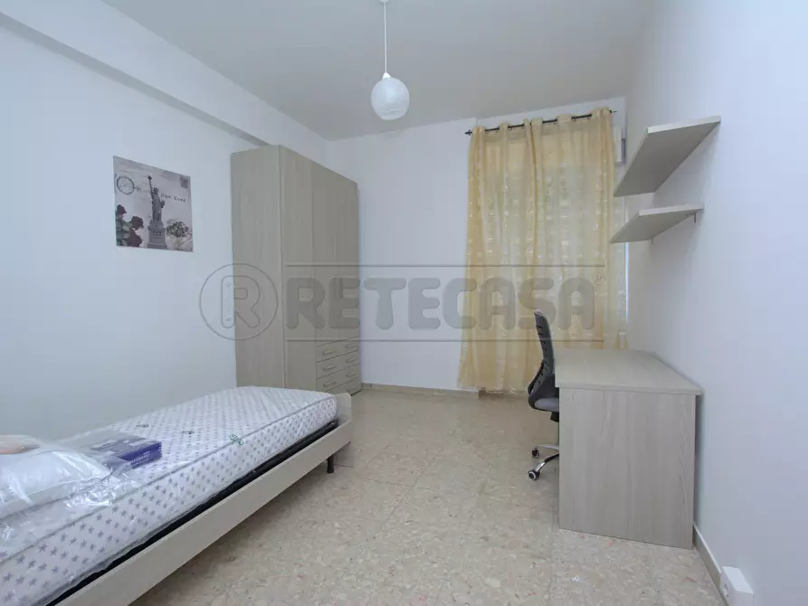 Immagine 3 di Quadrilocale in affitto  in Via Garibaldi 306 a Messina