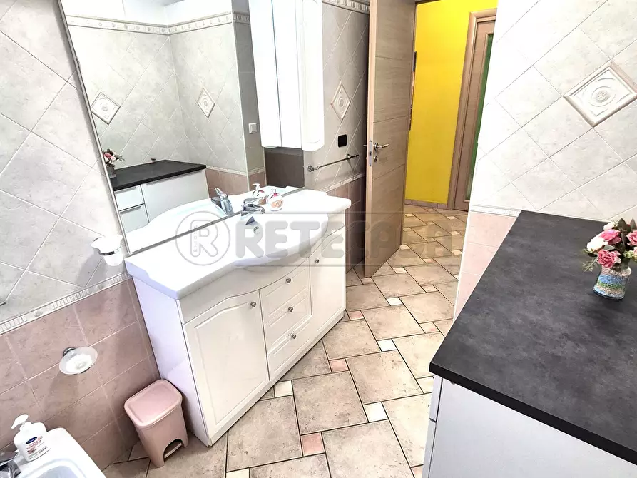 Immagine 10 di Trilocale in affitto  a Pescara