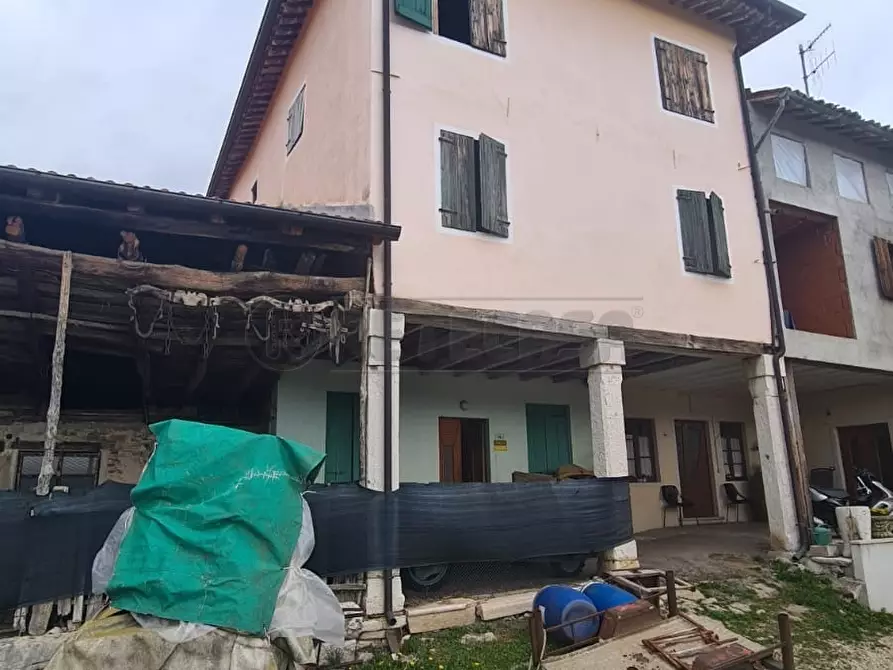 Immagine 1 di Casa semindipendente in vendita  a Chiampo