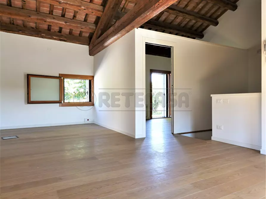Immagine 35 di Ufficio in vendita  a Vicenza