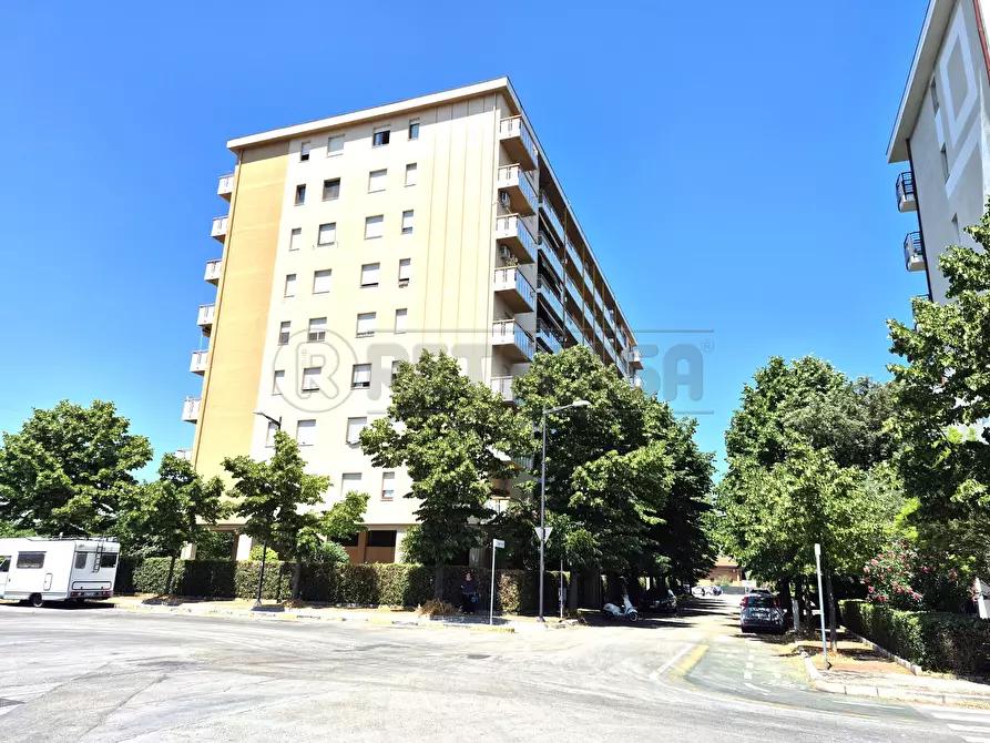 Immagine 29 di Quadrilocale in vendita  in Via Aldo Moro 126 a Pescara