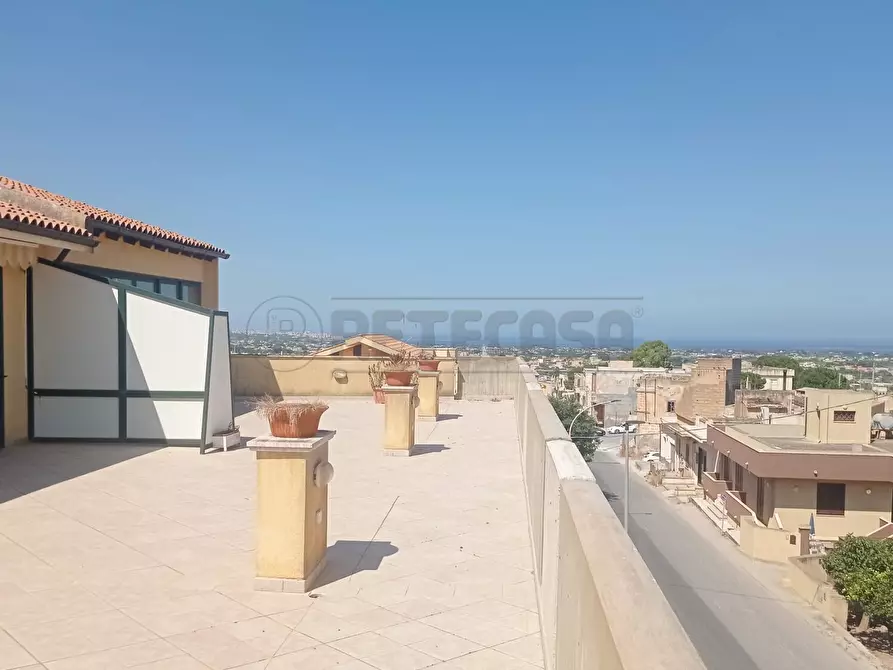 Immagine 21 di Palazzo in vendita  a Marsala