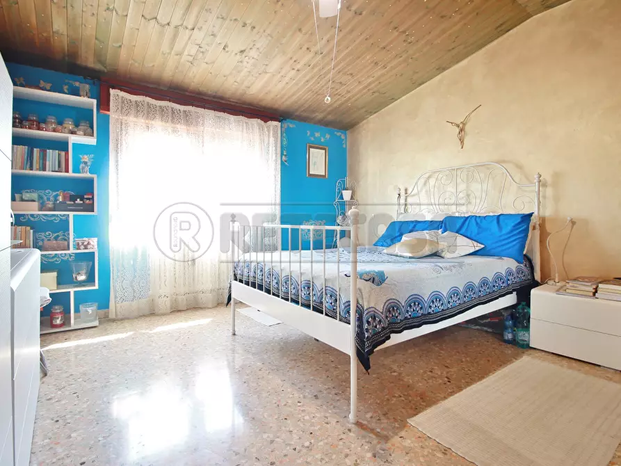 Immagine 24 di Casa semindipendente in vendita  in Via XXIV Maggio 43 a Montebello Vicentino