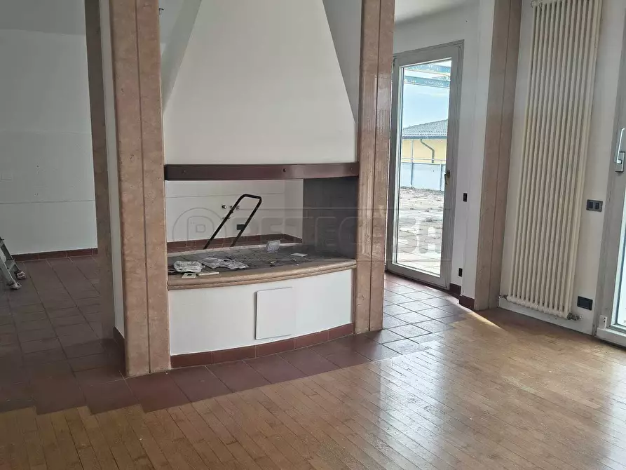 Immagine 9 di Appartamento in affitto  a Creazzo