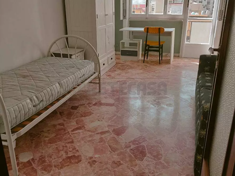 Immagine 20 di Quadrilocale in affitto  in viale regina elena 125 a Messina