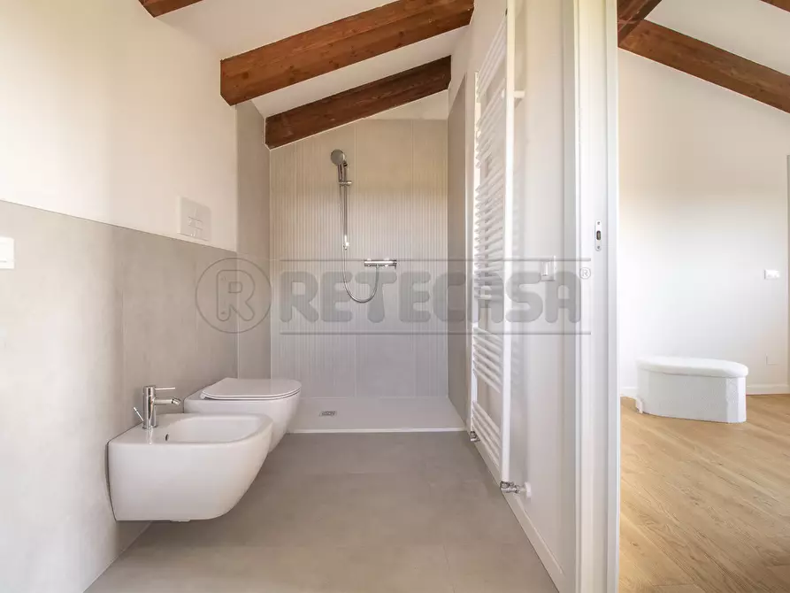 Immagine 25 di Bilocale in vendita  in Via Zuccola 37 a Bolzano Vicentino