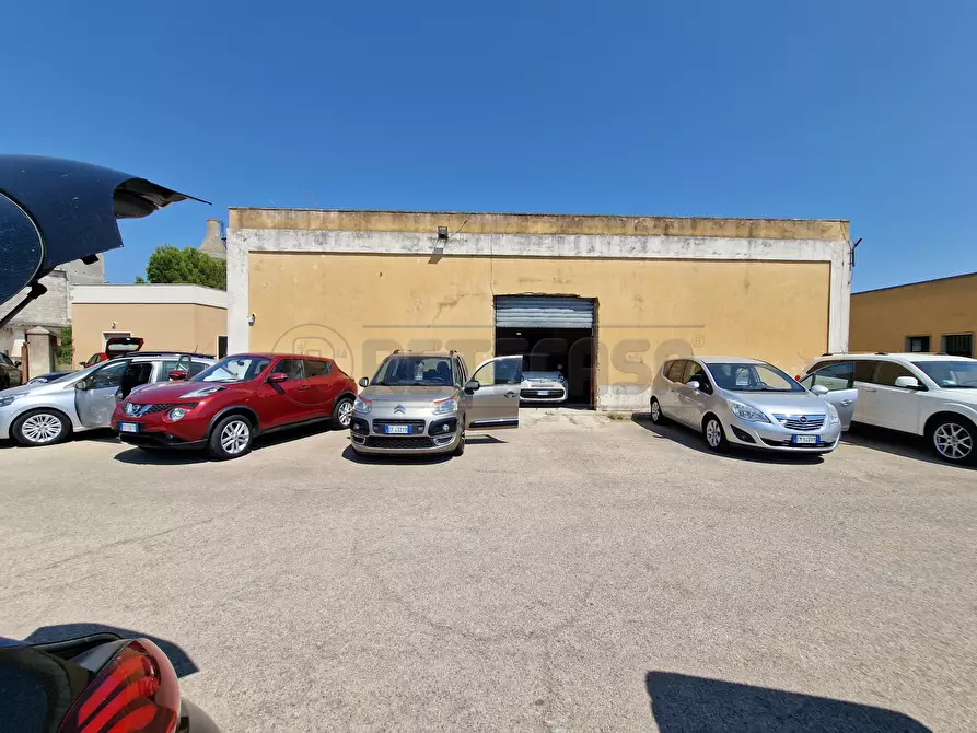 Immagine 30 di Laboratorio in vendita  in Via Neviano 37 a Seclì