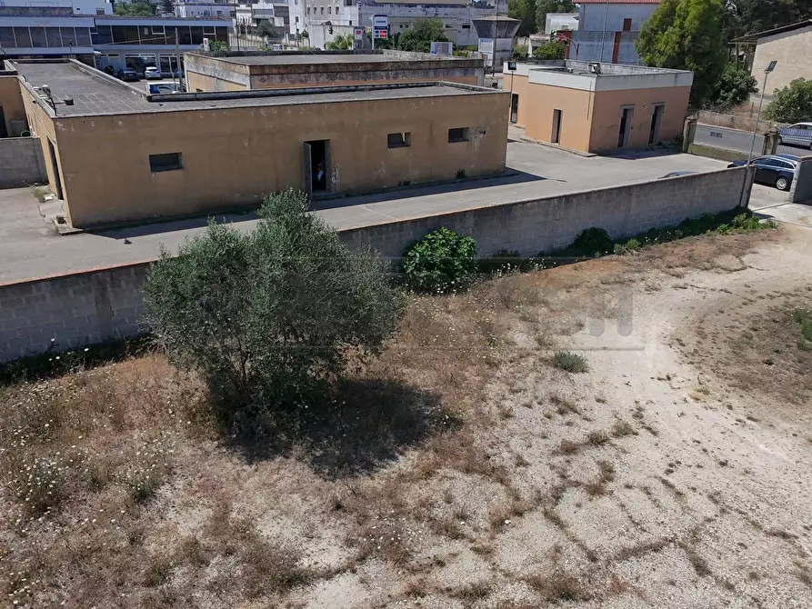 Immagine 12 di Laboratorio in vendita  in Via Neviano 37 a Seclì