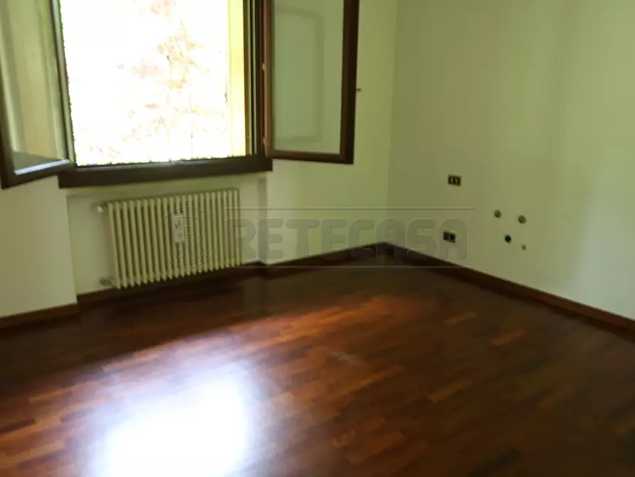 Immagine 30 di Villa in affitto  in Via San Rocco a Arcugnano