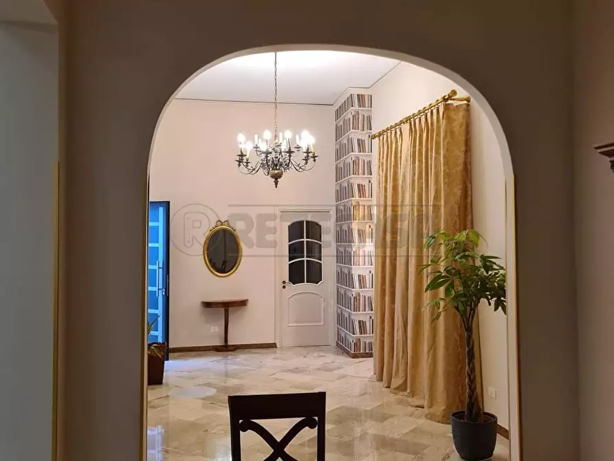 Immagine 5 di Bilocale in vendita  in Via Roma SNC a Marsala