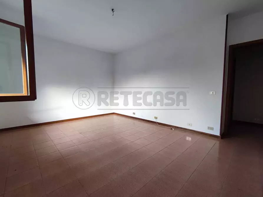 Immagine 6 di Trilocale in vendita  in Via Veneto 80 a Sarego