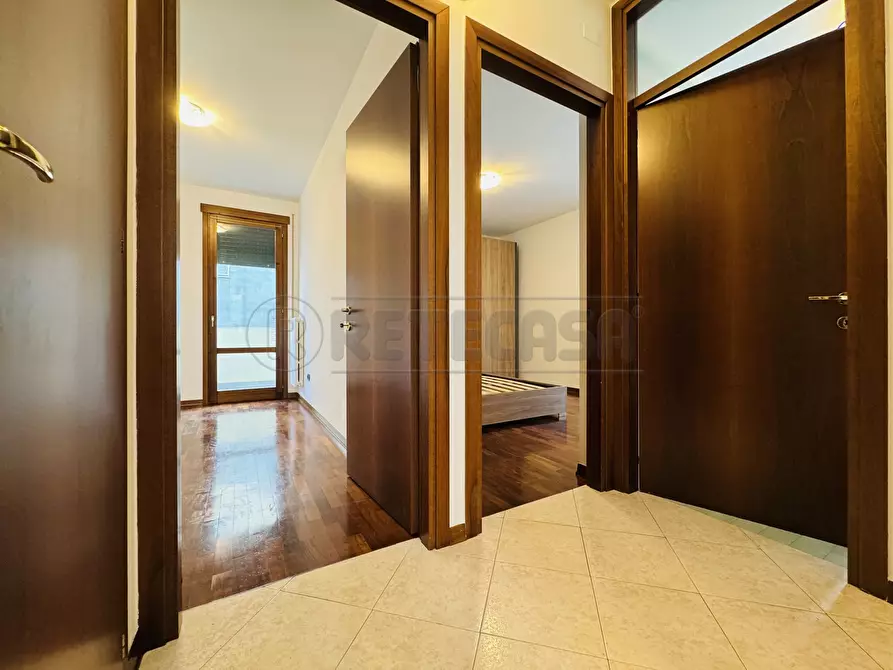 Immagine 10 di Bilocale in affitto  in Via Isacci Newton 18 a Padova