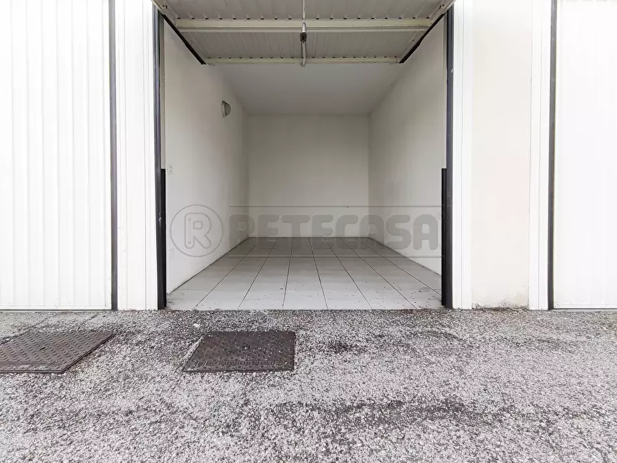 Immagine 15 di Appartamento in vendita  in Via Rovegliara 66 a Bressanvido