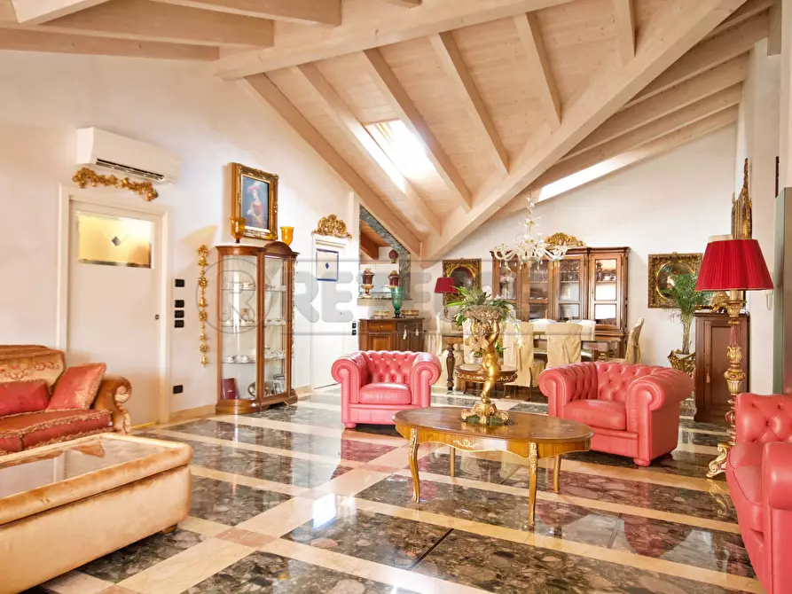 Immagine 2 di Attico in vendita  a Arzignano